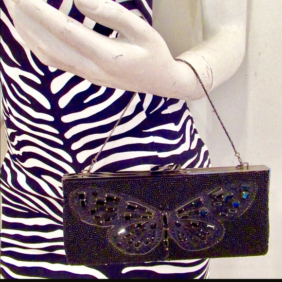 SPECTACULAR BADGLEY MISCHKA COLLECTION BEADED BUTTERFLY CLUTCH